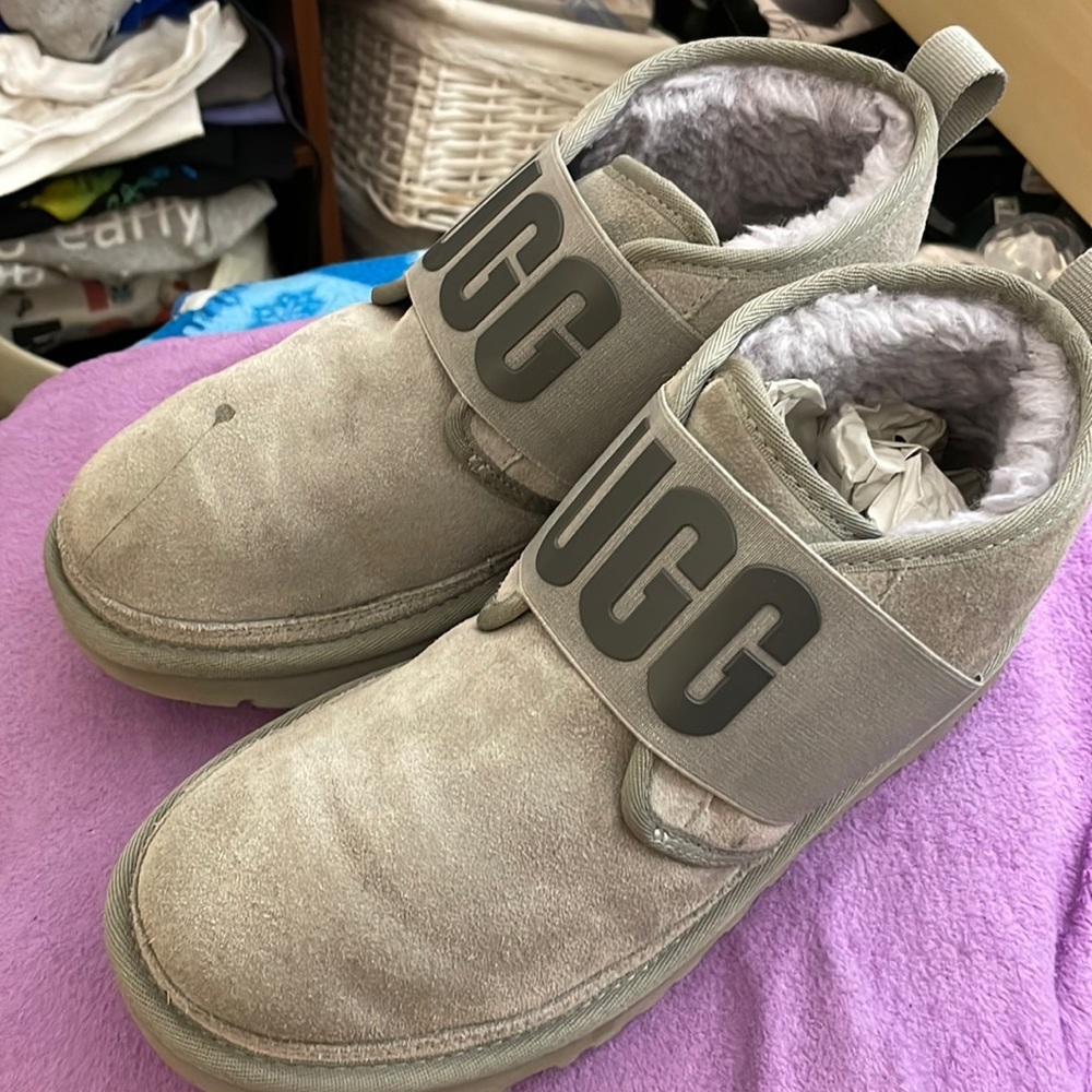 Grey low cut uggs